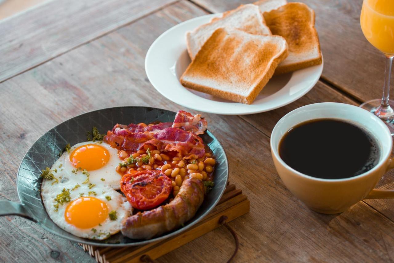 Bed & Breakfast Unter Den Linden Hungen ภายนอก รูปภาพ