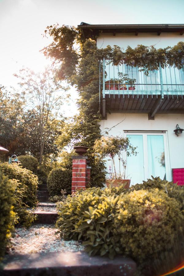 Bed & Breakfast Unter Den Linden Hungen ภายนอก รูปภาพ